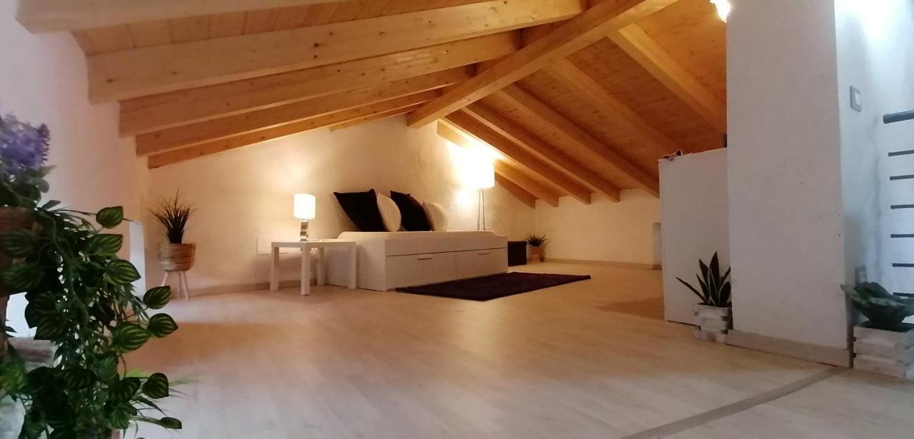 Отель Residenza Al Castello Castellaro  Экстерьер фото